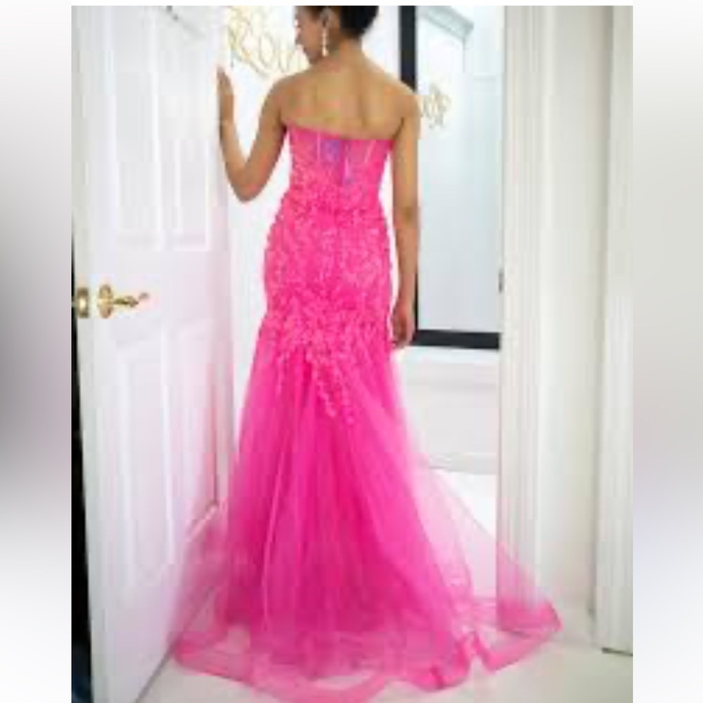 Super cute Pink prom Sleeveless Gown corset lace up tulle Wedding Guest formal